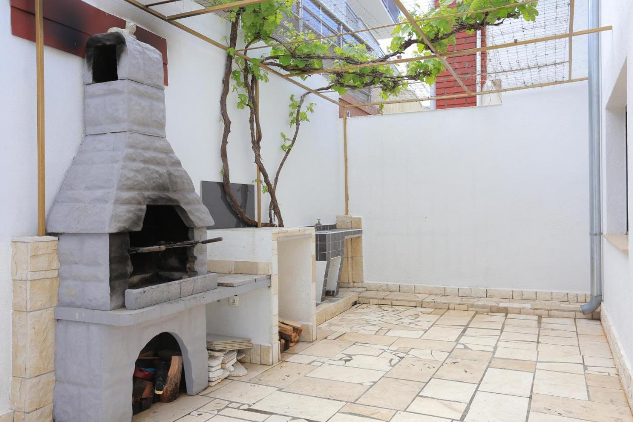 Apartments With A Parking Space Mastrinka, Ciovo - 4324 تروغير المظهر الخارجي الصورة