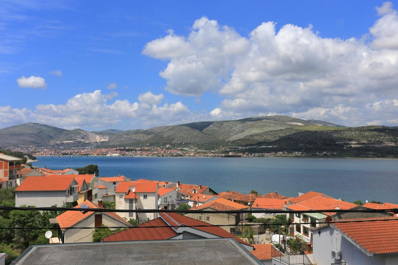 Apartments With A Parking Space Mastrinka, Ciovo - 4324 تروغير المظهر الخارجي الصورة