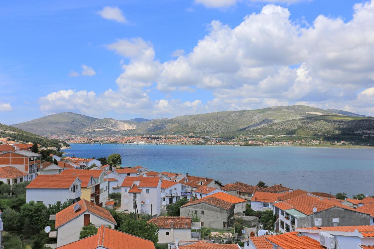 Apartments With A Parking Space Mastrinka, Ciovo - 4324 تروغير المظهر الخارجي الصورة