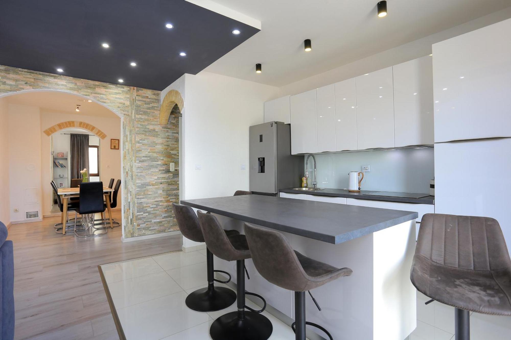 Apartments With A Parking Space Mastrinka, Ciovo - 4324 تروغير الغرفة الصورة