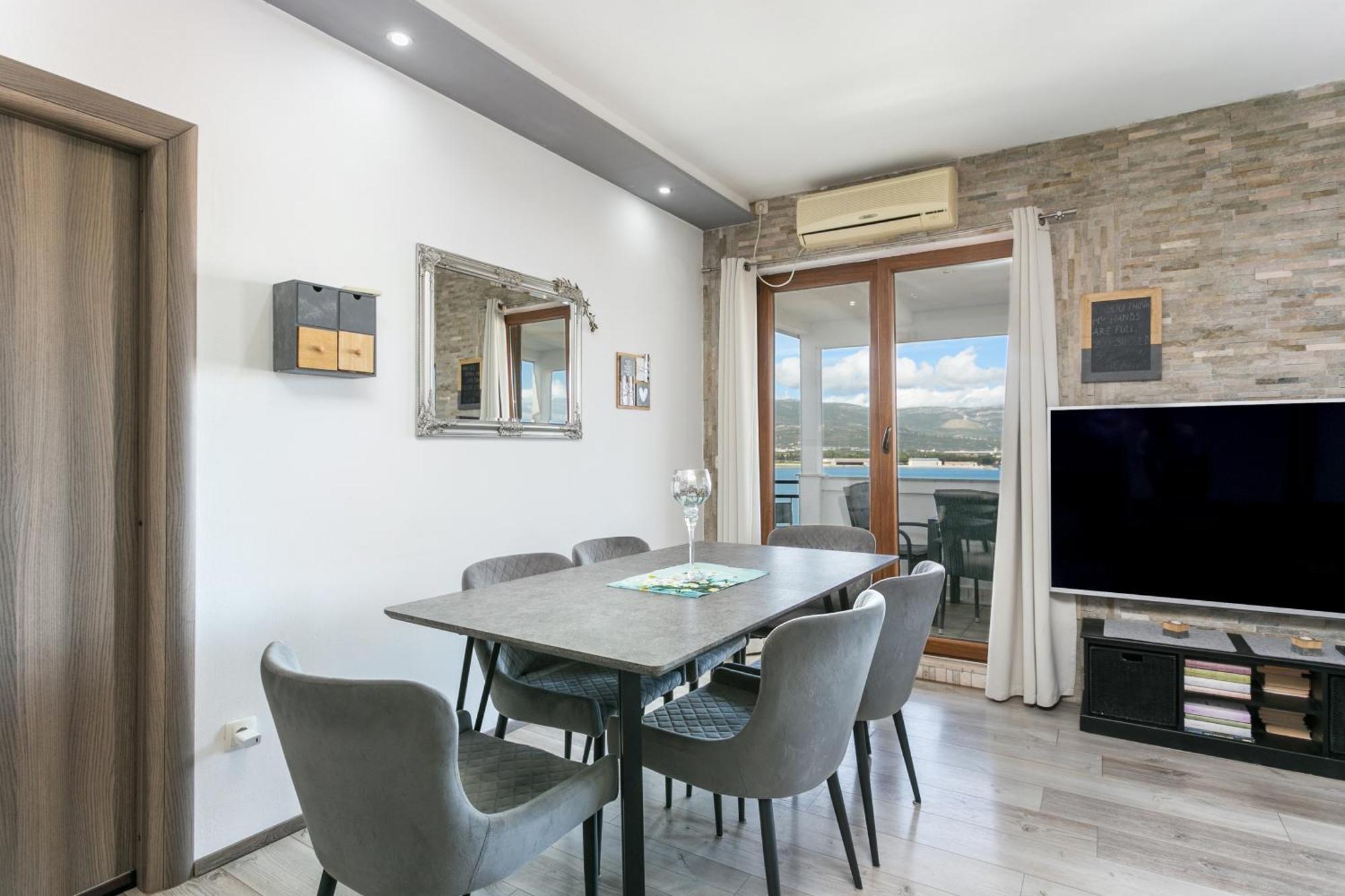 Apartments With A Parking Space Mastrinka, Ciovo - 4324 تروغير المظهر الخارجي الصورة